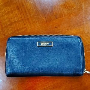 DKNY Large Zip Around Wallet